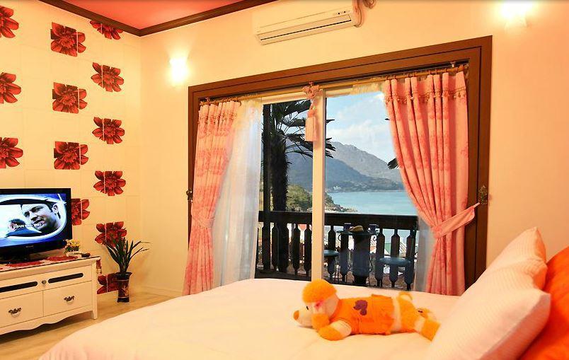 Rainbow Hill Pension Namhae Ngoại thất bức ảnh