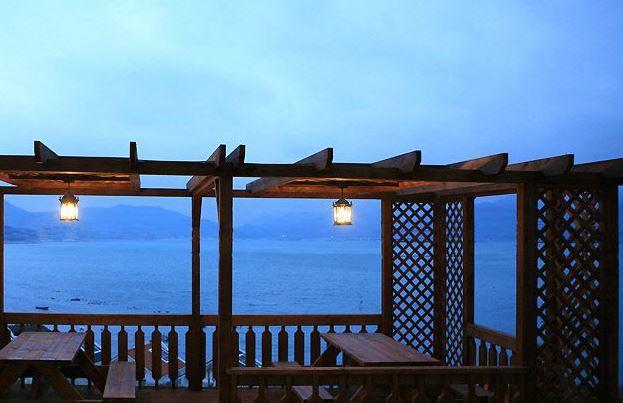 Rainbow Hill Pension Namhae Ngoại thất bức ảnh